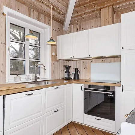 4 Person In Thisted-by Traum * Thisted