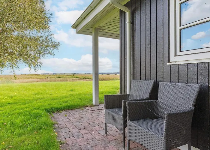 4 Person In Thisted-by Traum * Тистед